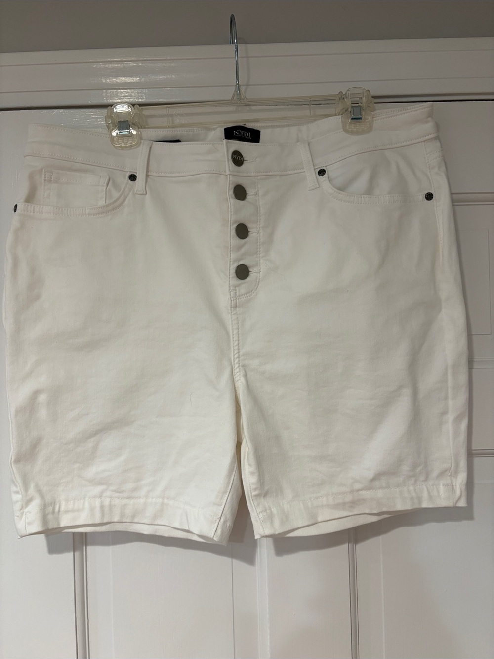 NYDJ White High-Rise Button-Fly Denim Shorts. 16